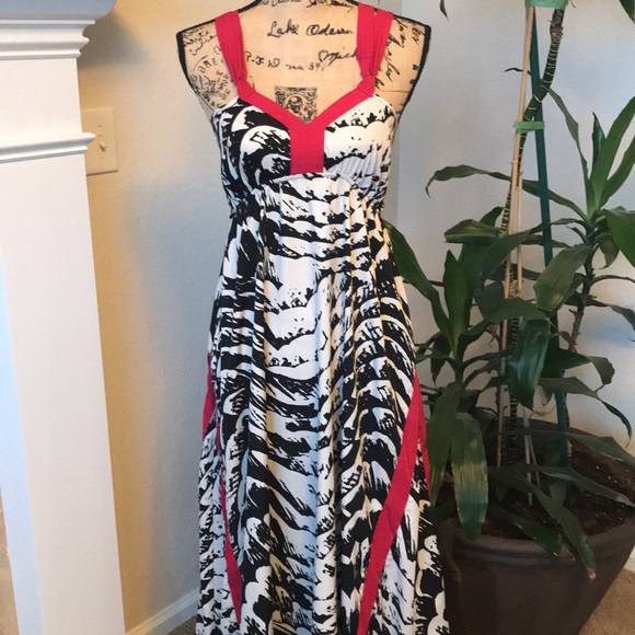 NWOT Express Dress - Picture 3 of 15